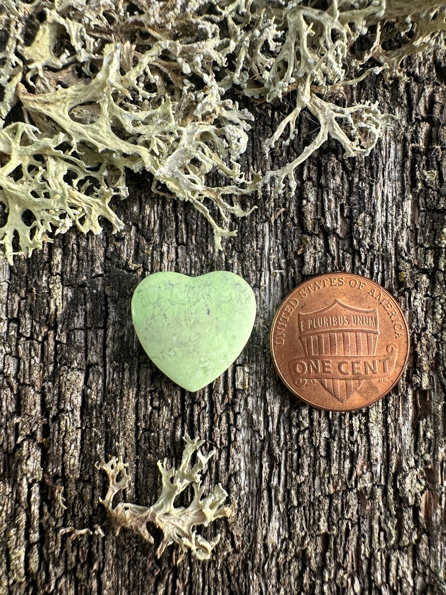 Lemon Chrysoprase Heart Cabochon A