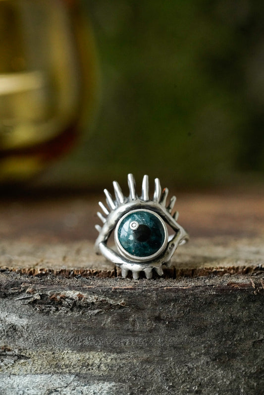 The Eye Sterling Silver - Size 5.75
