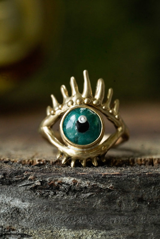 The Eye Ring Brass Green Iris - Size 7.5