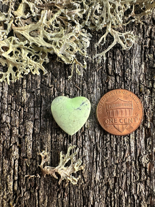 Lemon Chrysoprase Heart Cabochon D